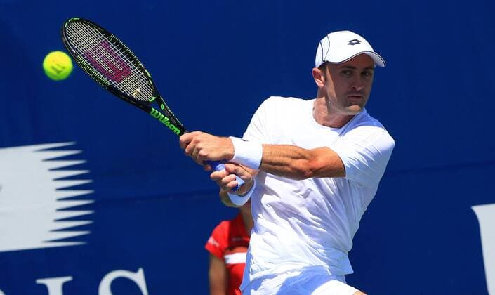 TORONTO, July 23, 2016 -- Tim Smyczek of the United States returns the ball against Jack Mingjie Lin of Canada during the first round of men s singles qualifying match at the 2016 Rogers Cup in Toronto, Canada, July 23, 2016. Tim Smyczek won 2-0. )(hcs) (SP)CANADA-TORONTO-TENNIS-ROGERS CUP-MEN S SINGLES-QUALIFYING ZouxZheng 