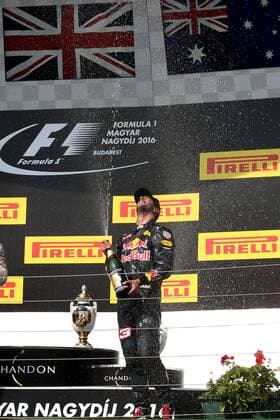 Motorsports: FIA Formula One World Championship WM Weltmeisterschaft 2016, Grand Prix of Hungary, 3 Daniel Ricciardo (AUS, Red Bull Racing), xHOCHxZWEIx