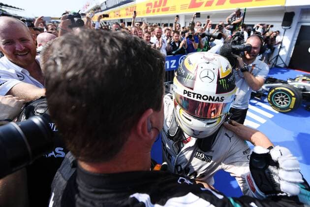 Motorsports: FIA Formula One World Championship WM Weltmeisterschaft 2016, Grand Prix of Hungary, 44 Lewis Hamilton (GBR, Mercedes AMG Petronas Formula One Team), xHOCHxZWEIx