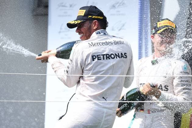 Formel 1, Lewis Hamilton gewinnt GP Ungarn Motorsports: FIA Formula One World Championship WM Weltmeisterschaft 2016, Grand Prix of Hungary, 44 Lewis Hamilton (GBR, Mercedes AMG Petronas Formula One Team), 6 Nico Rosberg (GER, Mercedes AMG Petronas Formula One Team), xHOCHxZWEIx