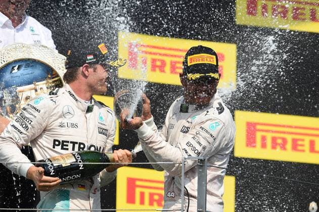 Formel 1, Lewis Hamilton gewinnt GP Ungarn Nico Rosberg; Lewis Hamilton; Mercedes Grand Prix, formula 1 GP, Ungarn in Budapest, 24.07.2016 Photo:mspb Jerry Andre Nico Rosberg; Lewis Hamilton; formula 1 GP, Ungarn