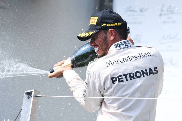 Motorsports: FIA Formula One World Championship WM Weltmeisterschaft 2016, Grand Prix of Hungary, 44 Lewis Hamilton (GBR, Mercedes AMG Petronas Formula One Team), xHOCHxZWEIx