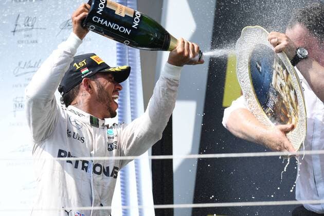 Motorsports: FIA Formula One World Championship WM Weltmeisterschaft 2016, Grand Prix of Hungary, 44 Lewis Hamilton (GBR, Mercedes AMG Petronas Formula One Team), Ron Meadows (GBR, Mercedes AMG Petronas Formula One Team), xHOCHxZWEIx