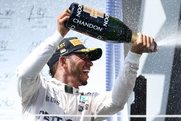Motorsports: FIA Formula One World Championship WM Weltmeisterschaft 2016, Grand Prix of Hungary, 44 Lewis Hamilton (GBR, Mercedes AMG Petronas Formula One Team), xHOCHxZWEIx