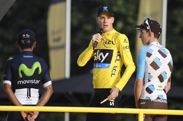 Tour de France, Siegerehrung Gesamtwertungen British Chris Froome of Team Sky celebrates on the podium in the yellow jersey of leader in the overall ranking after the 21st and last stage of the 103rd edition of the Tour de France cycling race, 113 km from Chantilly to the Champs-Elysees in Paris, France, on Sunday 24 July 2016. This year s Tour de France takes place from July 2nd to July 24th. YORICKxJANSENS  x04898181x