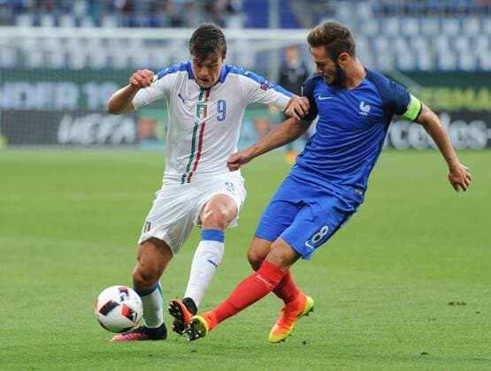 24.07.2016, xmhx, Fussball EM 2016 U19 Finale, Italien - Frankreich, emspor v.l. Andrea Favilli (Italien), Lucas Tousart (Frankreich) Sinsheim