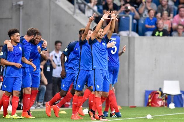 GER, UEFA U19 2016, Finale, Frankreich (FRA) vs Italien (ITA) 24.07.2016, Rhein-Neckar-Arena, Sinsheim, GER, UEFA U19 EURO 2016, Finale, France (FRA) vs Italy (ITA), picture shows im Bild: Jubel ueber das Tor zum 2:0 durch Ludovic Blas ( 12, Frankreich France (FRA)) vorne, formt ein Herz Foto © nordphoto Fabisch nordphotox xFabisch