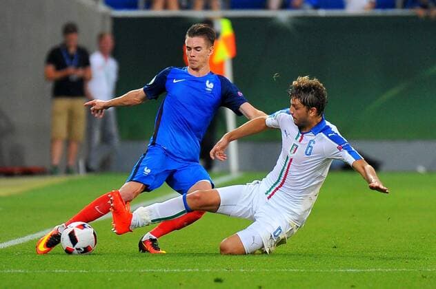 Clement Michelin (FRA), Manuel Locatelli (ITA). Deutschland, Sinsheim: Fussball, UEFA Under19 Championship Finale: Frankreich vs Italien am 24.07.2016, Rhein-Neckar-Arena.