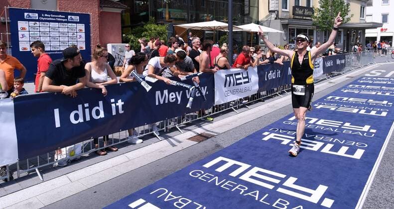 Triathlon 24.07.2016 2. Mey Generalbau Citytriathlon Tuebingen 2016 Sprintdistanz, Laufen, Zieleinlauf 