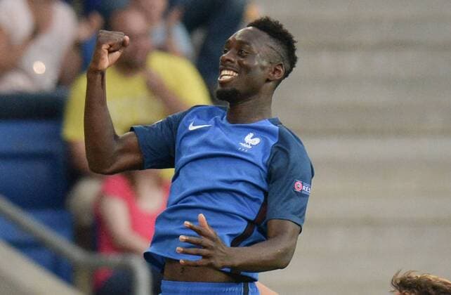 24.07.2016, xmhx, Fussball EM 2016 U19 Finale, Italien - Frankreich, emspor v.l. Jean-Kevin Augustin (Frankreich) erzielt ein Tor, Goal scored, Amine Harit (Frankreich) Sinsheim