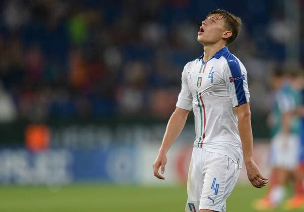 24.07.2016, xmhx, Fussball EM 2016 U19 Finale, Italien - Frankreich, emspor v.l. Trauer und Enttaeuschung bei Nicolo Barella (Italien) Sinsheim