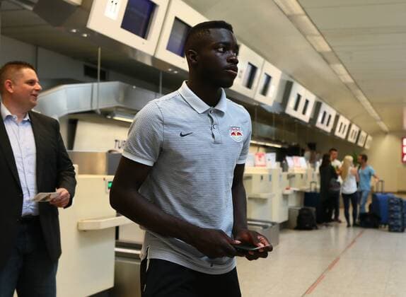 SOCCER - CL, quali, Tirana vs RBS SALZBURG,AUSTRIA,25.JUL.16 - SOCCER - UEFA Champions League, qualification, FK Partizani Tirana vs Red Bull Salzburg, departure from the Salzburg airport. Image shows Dayot Upamecano (RBS). GEPAxpictures xFelixxRoittner
