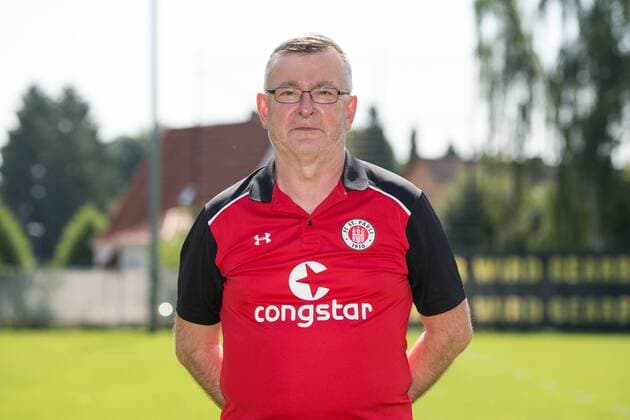 Fußball, GER, 2.Bundesliga, Porträttermin 2016 2017, FC St.Pauli, Zeugwart Siegmar Krahl