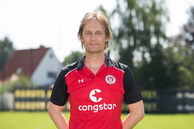 Fußball, GER, 2.Bundesliga, Porträttermin 2016 2017, FC St.Pauli, Mannschaftsarzt Prof. Dr. Hauke Mommsen