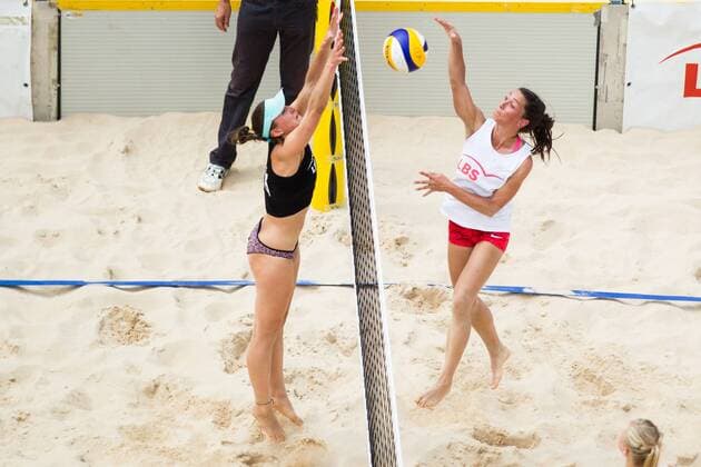 Block Laura Hammes - Angriff Theresa Kober; LBS-Cup Beachvolleyball A-Top, Marktplatz, Offenburg Germany, 20160724; Offenburg Copyright: Wuechnerx xEibner-Pressefoto EP_nwr