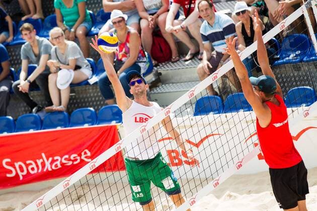 Angriff August Sigle (BTFS 411); LBS-Cup Beachvolleyball A-Top, Marktplatz, Offenburg Germany, 20160724; Offenburg Copyright: Wuechnerx xEibner-Pressefoto EP_nwr