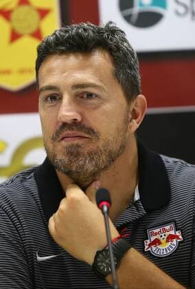 Fußball, CL Quali, Red Bull Salzburg - PK SOCCER - CL, quali, Tirana vs RBS TIRANA,ALBANIA,25.JUL.16 - SOCCER - UEFA Champions League, qualification, FK Partizani Tirana vs Red Bull Salzburg, RBS press conference PK Pressekonferenz Image shows head coach Oscar Garcia (RBS). GEPAxpictures xFelixxRoittner