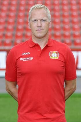 Porträt: Fußball, GER, 1.BL, Bundesliga, Liga, Porträttermin 2016 2017, Bayer Leverkusen: Co Trainer Oliver Bartlett (Leverkusen). Einzelbild, Portrait, Porträt.