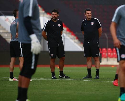 SOCCER - CL, quali, Tirana vs RBS TIRANA,ALBANIA,25.JUL.16 - SOCCER - UEFA Champions League, qualification, FK Partizani Tirana vs Red Bull Salzburg, RBS training. Image shows assistant coach Ruben Martinez and head coach Oscar Garcia (RBS). GEPAxpictures xFelixxRoittner