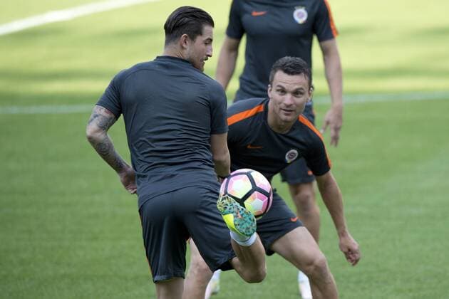 Soccer players of Sparta Praha David Lafata (right) and Lukas Vacha (left) in action during the training session prior to 3rd qualifying round of football Champions League, 1st leg: Sparta Praha vs Steaua Bucharest in Prague, Czech Republic, July 25, 2016. (CTKxPhoto MichalxKamaryt) CTKPhotoP201607250763501  kmt 9
