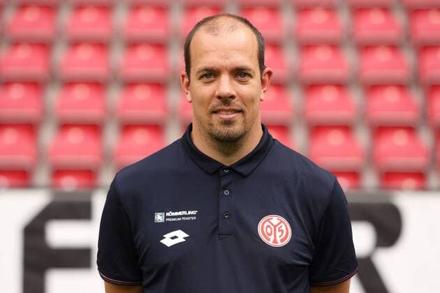 CHRISTOPHER ROHRBECK PHYSIOTHERAPEUT FUSSBALL, GER, 1. LIGA, BUNDESLIGA, PORTRAETTERMIN 2016 2017, FSV MAINZ 05 
