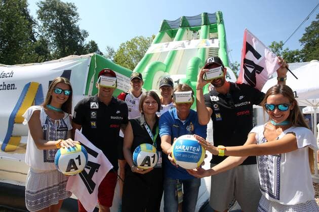 BEACHVOLLEYBALL - A1 Major Klagenfurt 2016 KLAGENFURT,AUSTRIA,26.JUL.16 - Beach volleyball Beachvolleyball - FIVB World Tour 2016, A1 Major Klagenfurt, press conference PK Pressekonferenz Image shows Alexander Horst (AUT), Susanne Speil (A1), Stefanie Schwaiger (AUT), organizer Hannes Jagerhofer (ACTS), Barabara Hansel, Clemens Doppler (AUT) and girls. GEPAxpictures xDanielxGoetzhaber