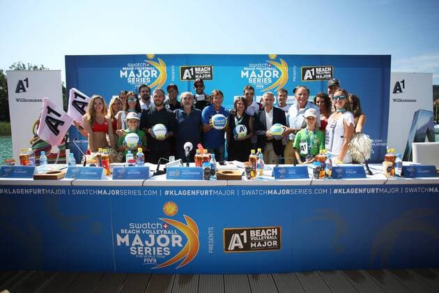 BEACHVOLLEYBALL - A1 Major Klagenfurt 2016 KLAGENFURT,AUSTRIA,26.JUL.16 - Beach volleyball Beachvolleyball - FIVB World Tour 2016, A1 Major Klagenfurt, press conference PK Pressekonferenz Image shows Hannes Florianz, Leonardo Bottaro (Swatch), Alexander Horst (AUT), president Peter Kleinmann (OEVV), Clemens Doppler (AUT), organizer Hannes Jagerhofer (ACTS), Susanne Speil (A1), Robin Seidl (AUT), Juergen Pfeiler, Alexander Huber (AUT), Otto Umlauft, Stefanie Schwaiger and Barabara Hansel (AUT). GEPAxpictures xDanielxGoetzhaber