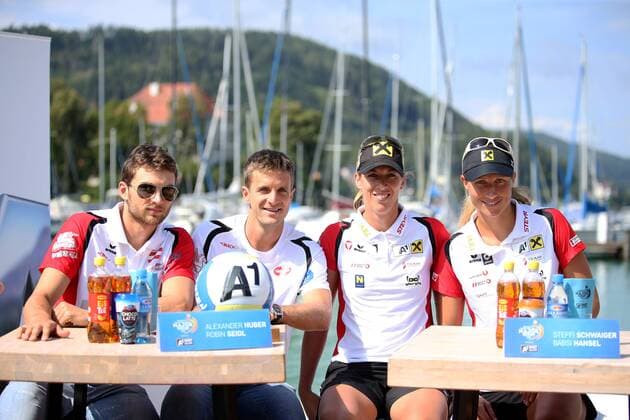 BEACHVOLLEYBALL - A1 Major Klagenfurt 2016 KLAGENFURT,AUSTRIA,26.JUL.16 - Beach volleyball Beachvolleyball - FIVB World Tour 2016, A1 Major Klagenfurt, press conference PK Pressekonferenz Image shows Robin Seidl, Alexander Huber, Stefanie Schwaiger and Barabara Hansel (AUT). GEPAxpictures xDanielxGoetzhaber