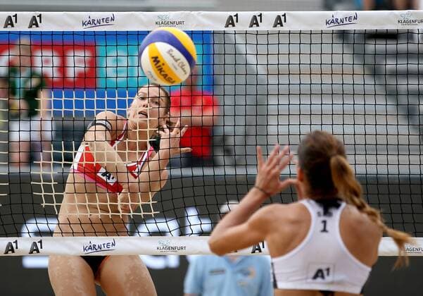 Bilder des Tages - Sport BEACHVOLLEYBALL - A1 Major Klagenfurt 2016 KLAGENFURT,AUSTRIA,26.JUL.16 - Beach volleyball Beachvolleyball - FIVB World Tour 2016, A1 Major Klagenfurt, women. Image shows Julia Grossner (GER). GEPAxpictures xDanielxGoetzhaber