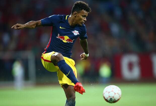 SOCCER - CL, quali, Tirana vs RBS ELBASAN,ALBANIA,26.JUL.16 - SOCCER - UEFA Champions League, qualification, FK Partizani Tirana vs Red Bull Salzburg. Image shows Valentino Lazaro (RBS). GEPAxpictures xFelixxRoittner