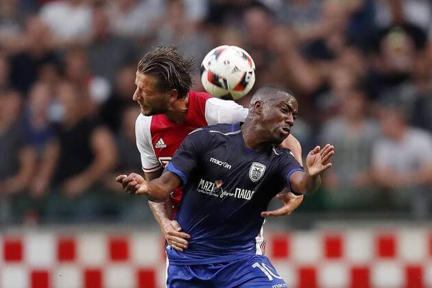 (L-R) Mitchell Dijks of Ajax, Djalma Campos of PAOK FC during the UEFA Champions League Third qualifying round first leg match between Ajax Amsterdam and PAOK Saloniki on July 26, 2016 at the Amsterdam Arena in Amsterdam, The Netherlands. Ajax v PAOK Saloniki UEFA Champions League 2016 2017 xVIxxIVx 5898055
