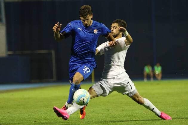 Zagreb, 26.7.2016., Stadion Maksimir - UEFA Champions League, Third qualifying round, First leg. GNK DINAMO Zagreb (blue) - DINAMO Tbilisi (white) 2:0 Petar STOJANOVIC (37) vs Vakhtang CHANTURISHVILI (7)