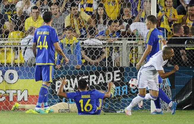 ROSTOV-ON-DON, RUSSIA - JULY 26, 2016: Anderlecht s Sofiane Hanni (R) celebrates scoring in Leg 1 of the 2016 17 UEFA Champions League Third qualifying round match against FC Rostov at Olimp-2 Stadium. The game ended in a 2:2 draw. Valery Matytsin TASS  TS02AF60