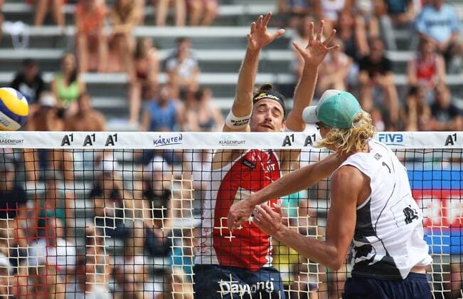 BEACHVOLLEYBALL - A1 Major Klagenfurt 2016 KLAGENFURT,AUSTRIA,27.JUL.16 - Beach volleyball Beachvolleyball - FIVB World Tour 2016, A1 Major Klagenfurt, men. Image shows Daniel Muellner (AUT) and Svein Oddmund Solhaug (NOR). GEPAxpictures xDanielxGoetzhaber