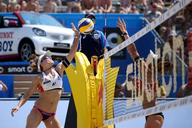 BEACHVOLLEYBALL - A1 Major Klagenfurt 2016 KLAGENFURT,AUSTRIA,27.JUL.16 - Beach volleyball Beachvolleyball - FIVB World Tour 2016, A1 Major Klagenfurt, women. Image shows Nadine Zumkehr (SUI). GEPAxpictures xDanielxGoetzhaber