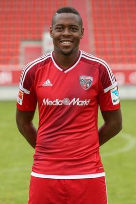 1. Bundesliga - Fußball - GER - FC Ingolstadt 04 - 2016 2017- Porträttermin - Roger de Oliveira Bernardo (8, FCI) 1. BL - FC Ingolstadt 04 Saison 2016 2017