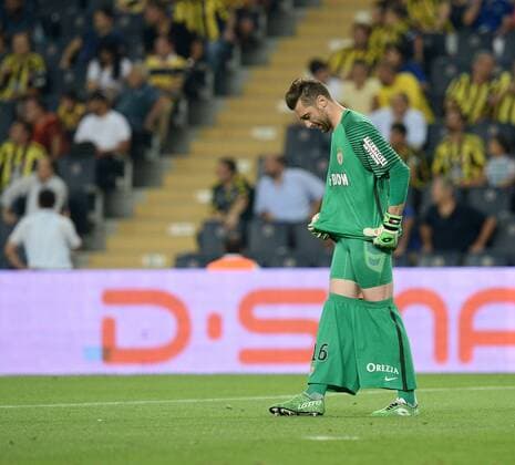 Bilder des Tages - SPORT UEFA Champions League Third qualifying round first leg match between Fenerbahce Istanbul and Monaco on July 27, 2016 at the Ulker Stadium in Istanbul,Turkey. Pictured: Goalkeeper Morgan de Sanctis of Monaco. 