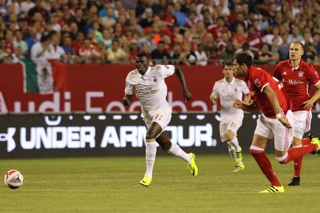 NIANG MILAN 2016-17 - AC MILAN - FC BAYERN MÜNCHEN