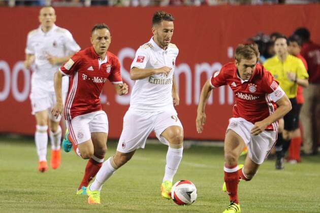 BERTOLACCI MILAN 2016-17 - AC MILAN - FC BAYERN MÜNCHEN