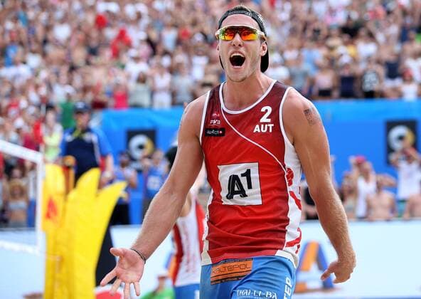 BEACHVOLLEYBALL - A1 Major Klagenfurt 2016 KLAGENFURT,AUSTRIA,28.JUL.16 - Beach volleyball Beachvolleyball - FIVB World Tour 2016, A1 Major Klagenfurt, men. Image shows the rejoicing of Moritz Bernd Pristauz-Telsnigg (AUT). GEPAxpictures xDanielxGoetzhaber