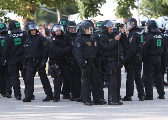 SOCCER - EL quali, A.Wien vs Trnava VIENNA,AUSTRIA,28.JUL.16 - SOCCER - UEFA Europa League, qualification, FK Austria Wien vs FC Spartak Trnava. Image shows policemen. GEPAxpictures xChristianxOrt