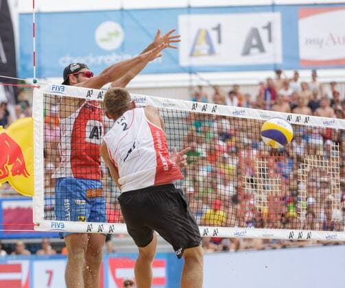 28.07.2016, Strandbad, Klagenfurt, AUT, FIVB World Tour, Beachvolleyball Major Series, Klagenfurt, Herren, im Bild Martin Ermacora (1,AUT), Haralds Regza (2, LAT) during the FIVB World Tour Major Series Tournament at the Strandbad in Klagenfurt, Austria on 2016 07 28. Klagenfurt EP_ste