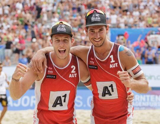 28.07.2016, Strandbad, Klagenfurt, AUT, FIVB World Tour, Beachvolleyball Major Series, Klagenfurt, Herren, im Bild Martin Ermacora (1,AUT), Moritz Pristauz-Telsnigg (2, AUT) during the FIVB World Tour Major Series Tournament at the Strandbad in Klagenfurt, Austria on 2016 07 28. Klagenfurt EP_ste