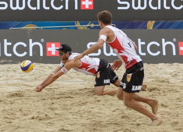 28.07.2016, Strandbad, Klagenfurt, AUT, FIVB World Tour, Beachvolleyball Major Series, Klagenfurt, Herren, im Bild Alexander Huber (1, AUT), Robin Seidl (2, AUT) during the FIVB World Tour Major Series Tournament at the Strandbad in Klagenfurt, Austria on 2016 07 28. Klagenfurt EP_ste