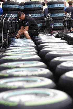 Bilder des Tages - Sport Motorsports: FIA Formula One World Championship WM Weltmeisterschaft 2016, Grand Prix of Germany, Pirelli, tire, tires, tyre, tyres, wheel, wheels, Reifen, Rad, feature xHOCHxZWEIx