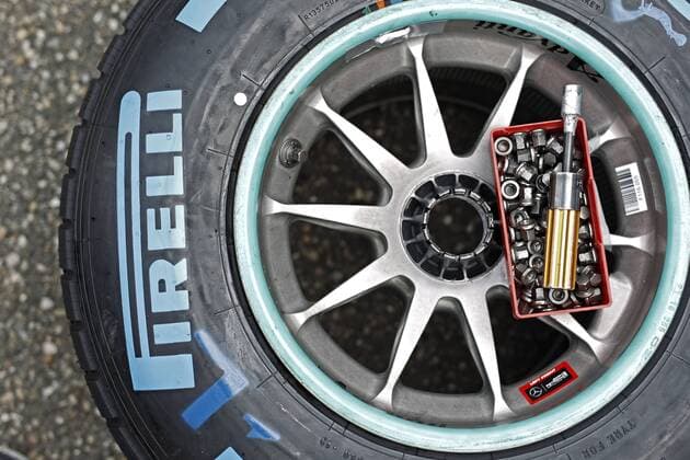Motorsports: FIA Formula One World Championship WM Weltmeisterschaft 2016, Grand Prix of Germany, Pirelli, tire, tires, tyre, tyres, wheel, wheels, Reifen, Rad, feature xHOCHxZWEIx
