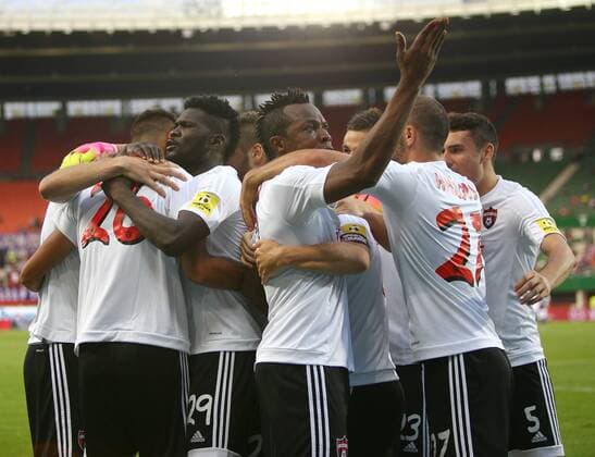 SOCCER - EL quali, A.Wien vs Trnava VIENNA,AUSTRIA,28.JUL.16 - SOCCER - UEFA Europa League, qualification, FK Austria Wien vs FC Spartak Trnava. Image shows the rejoicing of Spartak Trnava. GEPAxpictures xChristianxOrt