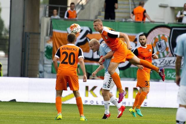 Fußball, EL Quali, Zaglebie Lubin - SönderjyskE 2016.07.28, LUBIN , III RUNDA ELIMINACJI LIGI EUROPY , KGHM ZAGLEBIE LUBIN vs SONDERJYSKE DANIA, nz MARCEL ROMER 30(SonderjyskE) MACIEJ DABROWSKI 2(Zaglebie), ---  160728LUC_2425