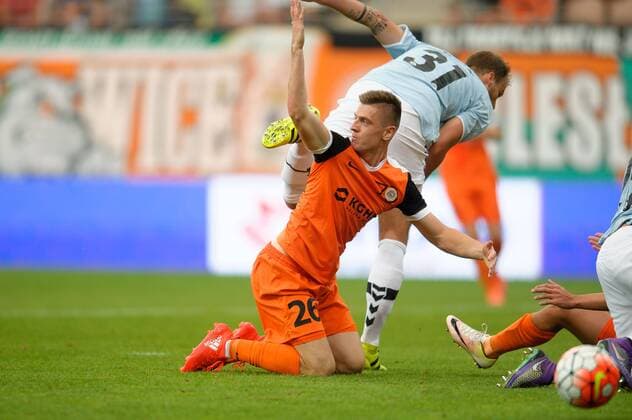 2016.07.28 Lubin Pilka nozna Trzecia runda eliminacji UEFA Liga Europy 2017 sezon 2016 2017 KGHM Zaglebie Lubin - SonderjyskE N z rzut karny (penalty kick) faul na Krzysztof Piatek Foto Pawel Andrachiewicz PressFocus 2016.07.28 Lubin Football Third qualifying round UEFA Europa League 2017 season 2016 2017 KGHM Zaglebie Lubin - SonderjyskE rzut karny (penalty kick) faul na Krzysztof Piatek Credit: Pawel Andrachiewicz PressFocus NEWSPIX.PL ---  20160728_FA_PA045