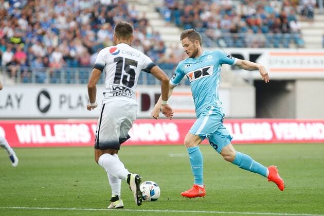 Gent s Lasse Nielsen pictured in action during the first leg match of the third qualifying round between Belgian first league soccer team KAA Gent and Romania s FC Viitorul Constanta in the Europa League competition, on Thursday 28 July 2016, in Gent. BRUNOxFAHY  x04899756x